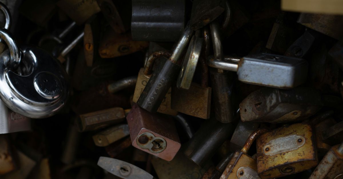 locksmith service technician — Pleasantville Locksmith