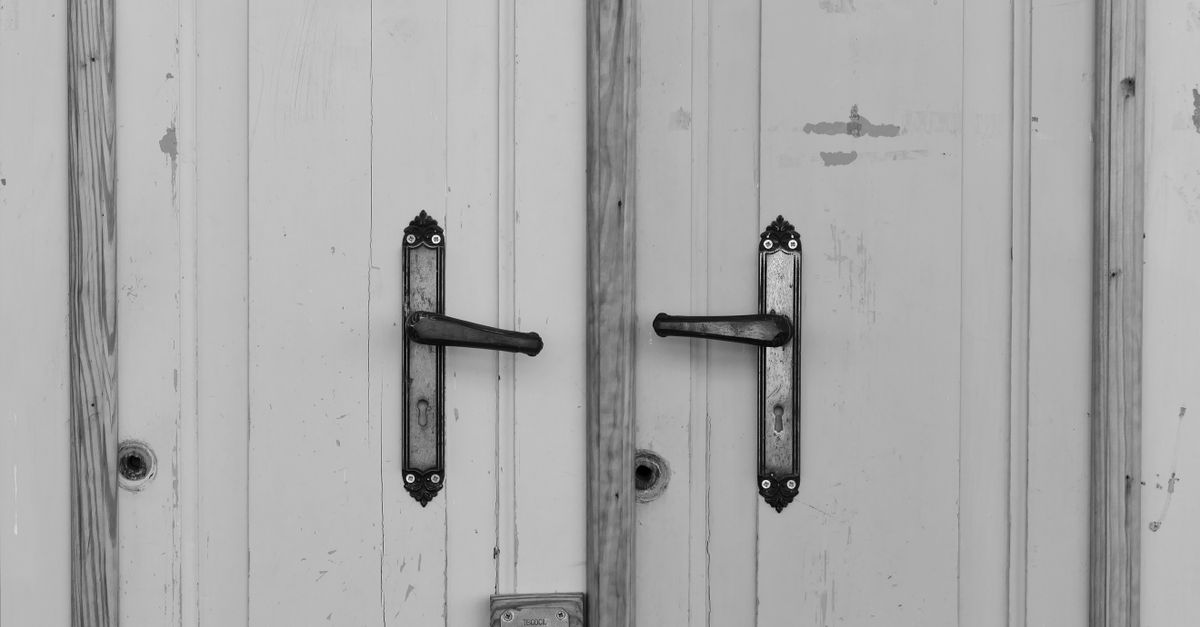 door security hardware — Pleasantville Locksmith
