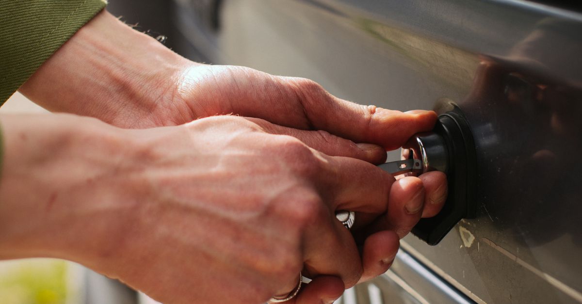 key maker professional — Pleasantville Locksmith